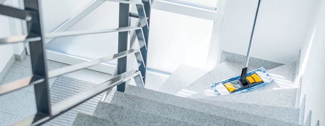 Nettoyage et entretien rampes d'escalier